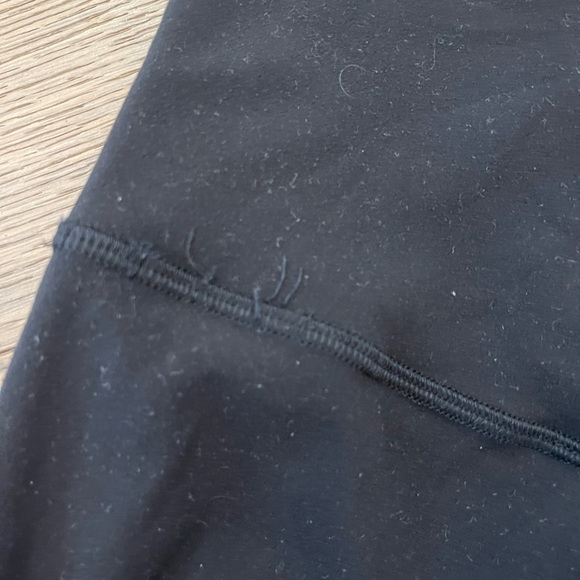 BLACK NULU ALIGN LULULEMON LEGGINGS | SIZE 6 | WORN - Picture 5 of 5